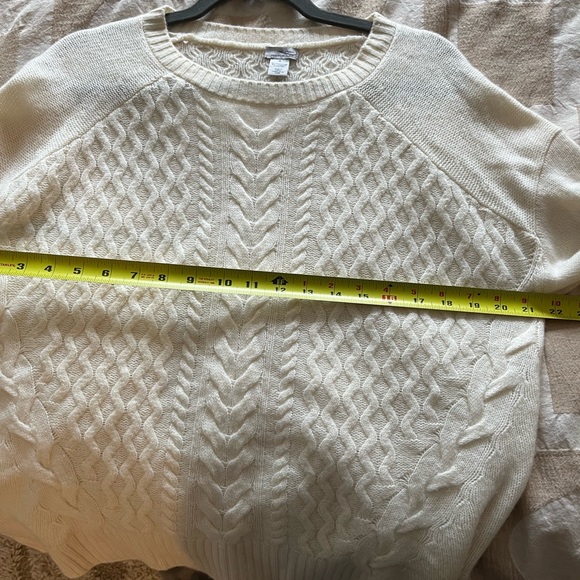 Like new Halogen wool/cashmere blend cable knit ivory sweater - Picture 8 of 12